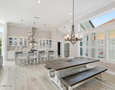 109 Laurel Lane - Photo Thumbnail 7