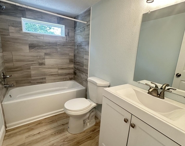 1635 Natalie Road - Photo Thumbnail 6