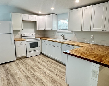 1635 Natalie Road - Photo Thumbnail 1