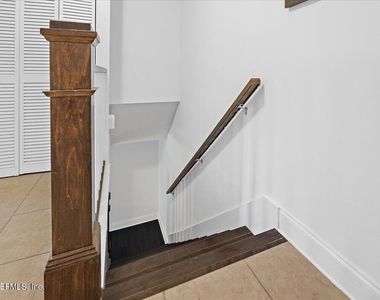 101 Villa Del Mar Drive - Photo Thumbnail 12