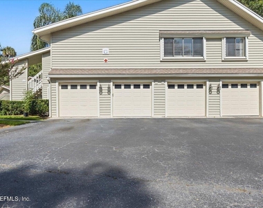 101 Villa Del Mar Drive - Photo Thumbnail 14