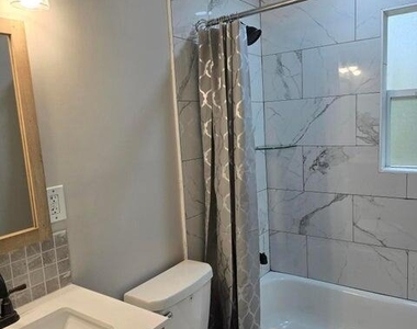 4106 Lockhart Drive N - Photo Thumbnail 5