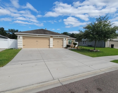 2735 Woodsdale Drive - Photo Thumbnail 1