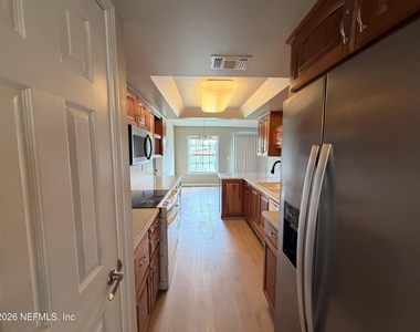 1231 American Eagle Lane - Photo Thumbnail 5