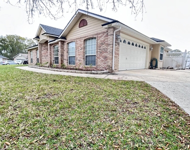 1231 American Eagle Lane - Photo Thumbnail 2