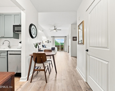 965 Registry Boulevard - Photo Thumbnail 11