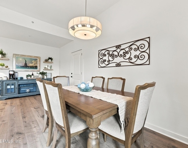 965 Registry Boulevard - Photo Thumbnail 1