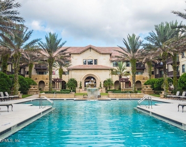 965 Registry Boulevard - Photo Thumbnail 27