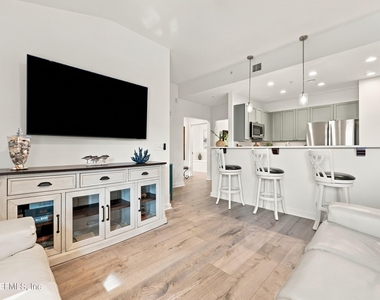 965 Registry Boulevard - Photo Thumbnail 9