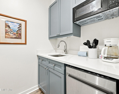 965 Registry Boulevard - Photo Thumbnail 38