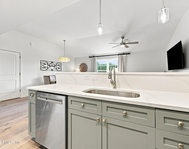 965 Registry Boulevard - Photo Thumbnail 18