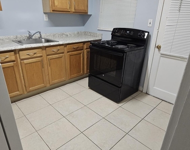 3015 Phyllis Street - Photo Thumbnail 6