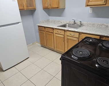 3015 Phyllis Street - Photo Thumbnail 7