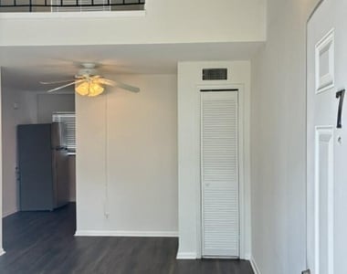 1606 King Street - Photo Thumbnail 2