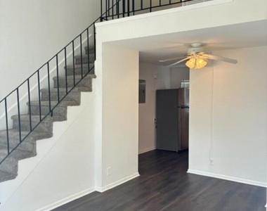 1606 King Street - Photo Thumbnail 1