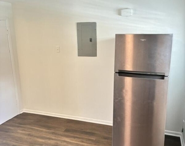 1606 King Street - Photo Thumbnail 7