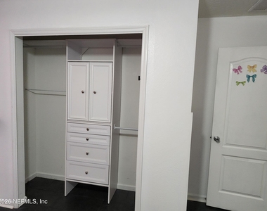 11486 Tiburon Drive - Photo Thumbnail 11