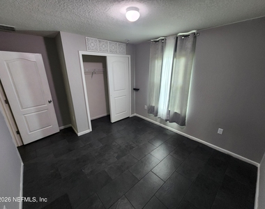 11486 Tiburon Drive - Photo Thumbnail 10