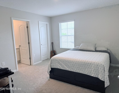 75 Pomona Way - Photo Thumbnail 5
