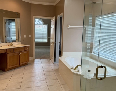 7709 Burnt Oak Trail - Photo Thumbnail 19