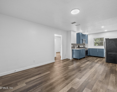 231 16th Street - Photo Thumbnail 2