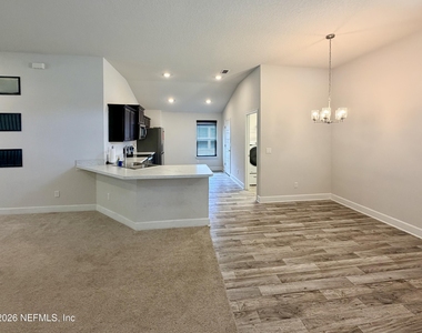 8124 Helmsley Boulevard - Photo Thumbnail 7