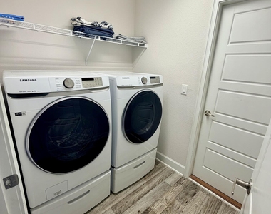 8124 Helmsley Boulevard - Photo Thumbnail 19
