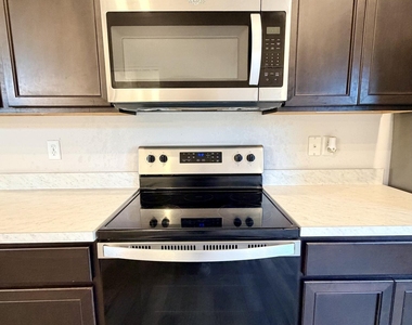 8124 Helmsley Boulevard - Photo Thumbnail 10
