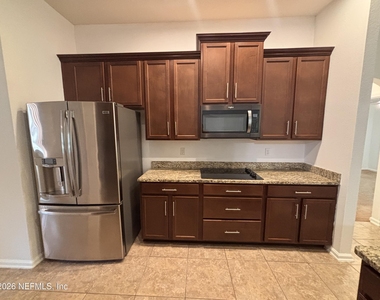 312 W Adelaide Drive - Photo Thumbnail 27