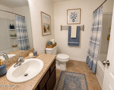 312 W Adelaide Drive - Photo Thumbnail 12
