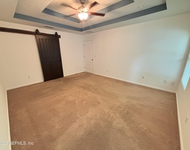 312 W Adelaide Drive - Photo Thumbnail 43