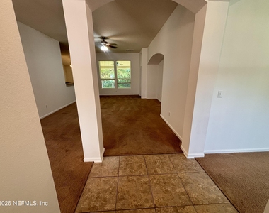312 W Adelaide Drive - Photo Thumbnail 19