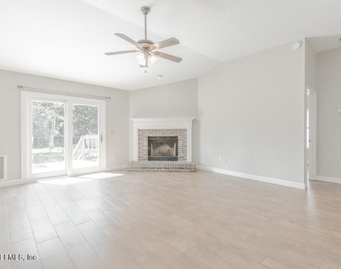 1784 W Chandelier Circle - Photo Thumbnail 13