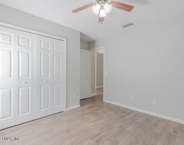 1784 W Chandelier Circle - Photo Thumbnail 23