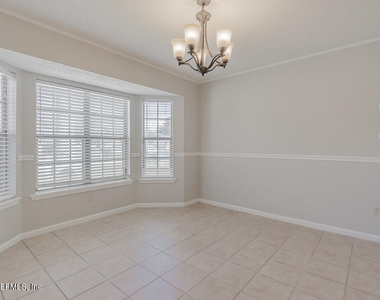 1784 W Chandelier Circle - Photo Thumbnail 4
