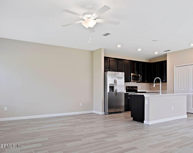 12783 Josslyn Lane - Photo Thumbnail 7