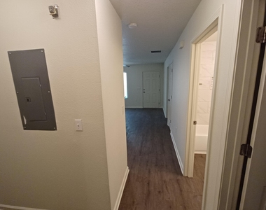 765 W 6th Street - Photo Thumbnail 19