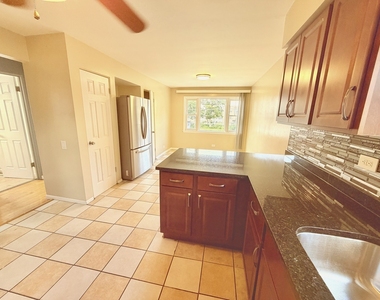 24 E 75th Street - Photo Thumbnail 6
