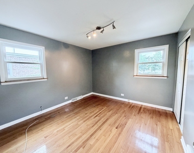 24 E 75th Street - Photo Thumbnail 10