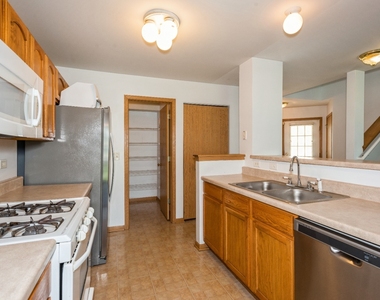 2341 Stoughton Circle - Photo Thumbnail 2