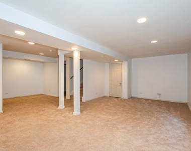 2341 Stoughton Circle - Photo Thumbnail 10