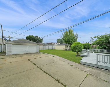 4933 S Lockwood Avenue - Photo Thumbnail 23