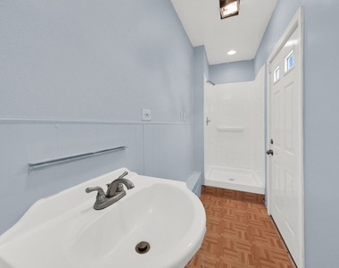 4933 S Lockwood Avenue - Photo Thumbnail 20