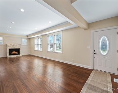 11113 S Myrtle Street - Photo Thumbnail 9