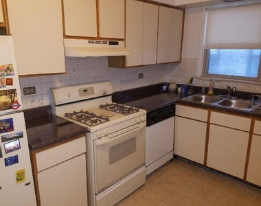 1318 W Lunt Avenue - Photo Thumbnail 1