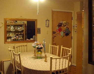 1318 W Lunt Avenue - Photo Thumbnail 6
