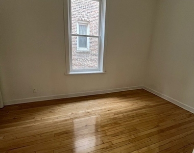 820 N Leavitt Street - Photo Thumbnail 3