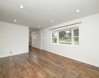 112 Green Lane - Photo Thumbnail 5