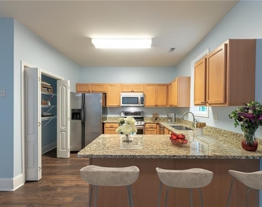 5181 Heather Road Se - Photo Thumbnail 2