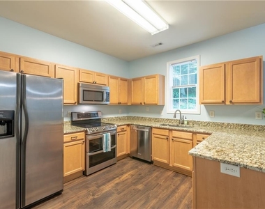5181 Heather Road Se - Photo Thumbnail 5